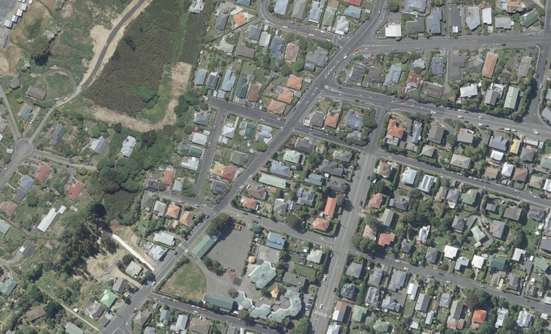 187 Kenmure Road, Kenmure, Dunedin - Carousel 1