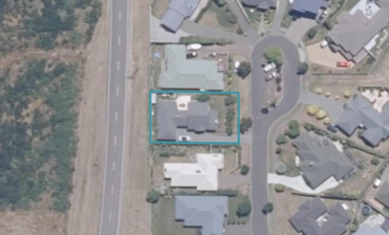 10 Carpentras Way, Nukuhau, Taupo - Carousel 1