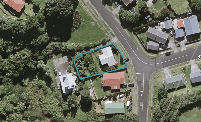 28 Rangitake Drive, Spotswood, New Plymouth - Carousel 1