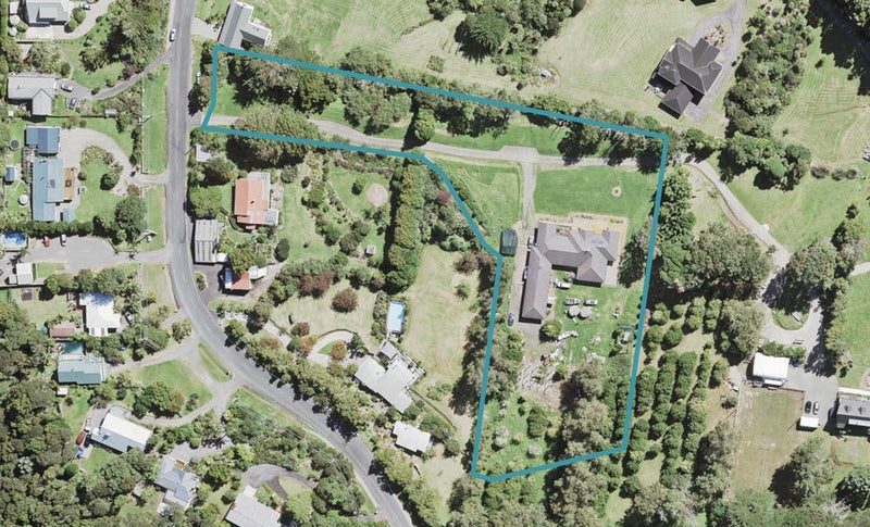 160A Parker Road, Oratia, Auckland - Carousel 1
