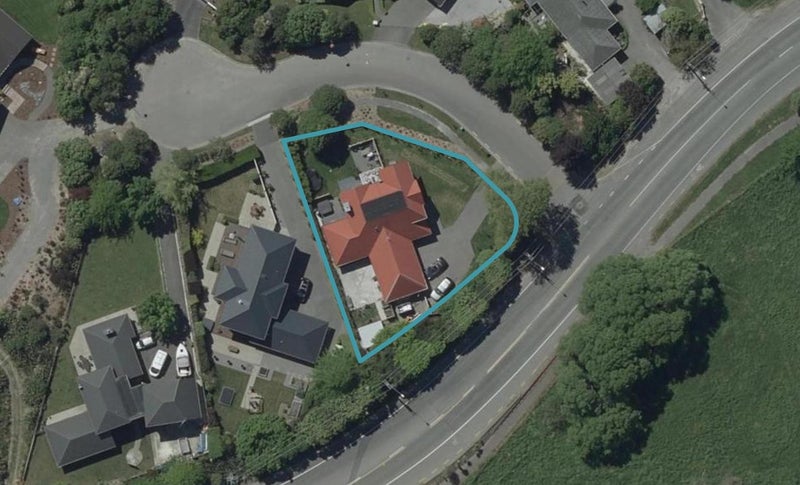 1 Boonwood Close, Westmorland, Christchurch - Carousel 1