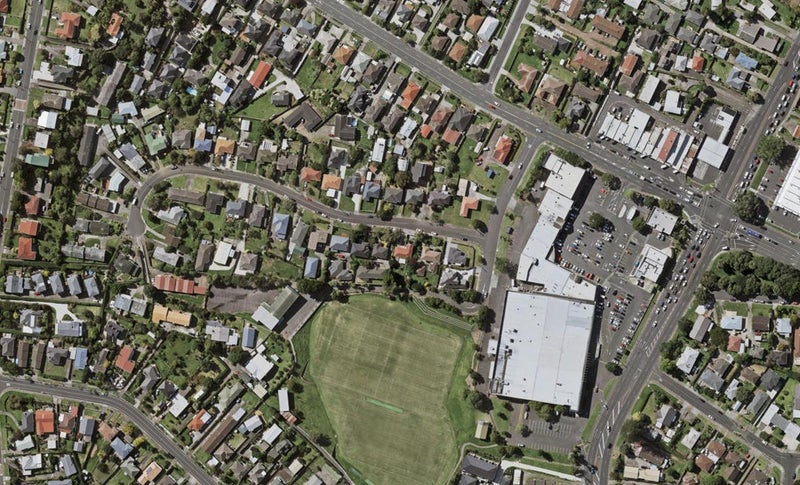 2/6 McRae Road, Mount Wellington, Auckland - Carousel 1