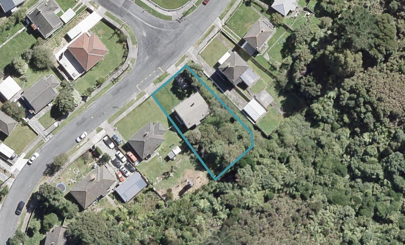35 Judd Crescent, Naenae, Lower Hutt - Carousel 1