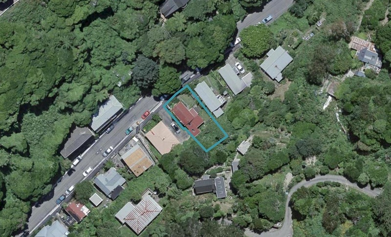 61 Holloway Road, Aro Valley, Wellington - Carousel 1