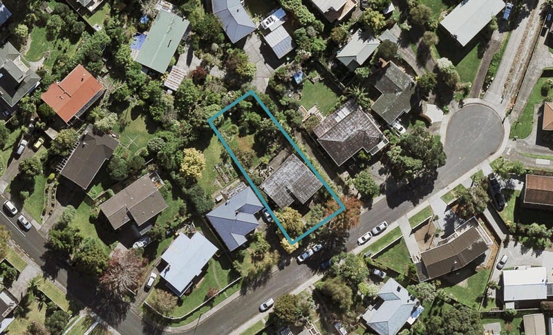 6 Arahia Street, Northcote, Auckland - Carousel 1
