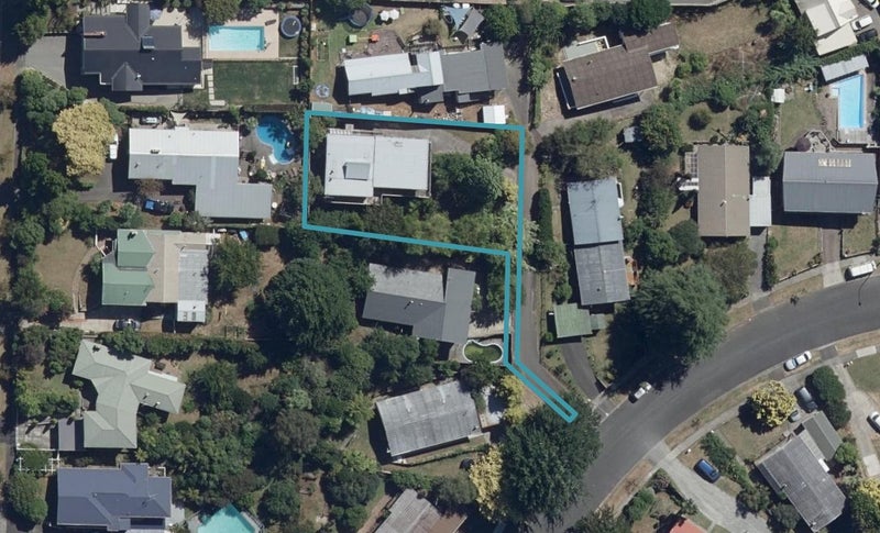 38 Kowhai Street, Hamilton Lake, Hamilton - Carousel 1