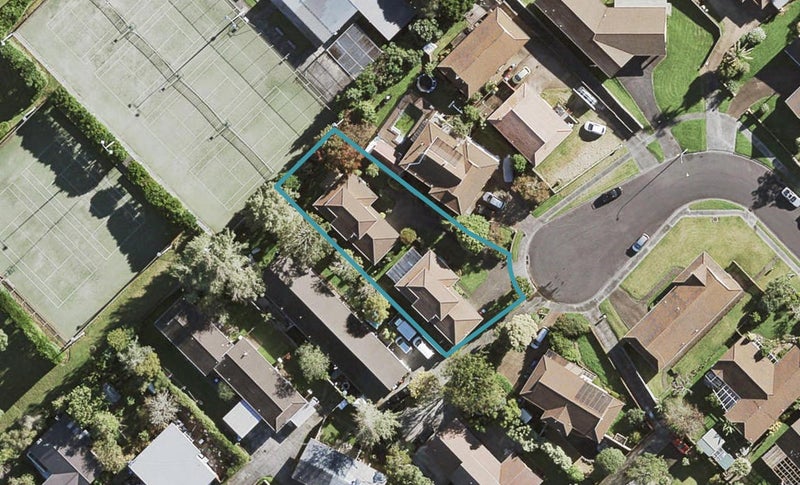 1/33 Mariposa Avenue, Lynfield, Auckland - Carousel 1