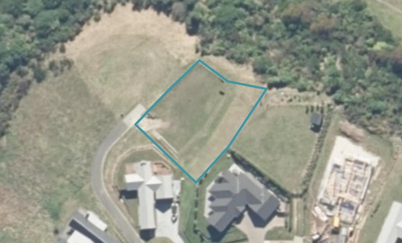 26 Peregrine Place, Kinloch, Taupō - Carousel 1