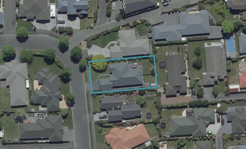 8 Wilmington Place, Shirley, Christchurch - Carousel 1