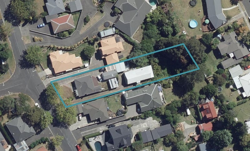 8 McNicol Street, Fairfield, Hamilton - Carousel 1