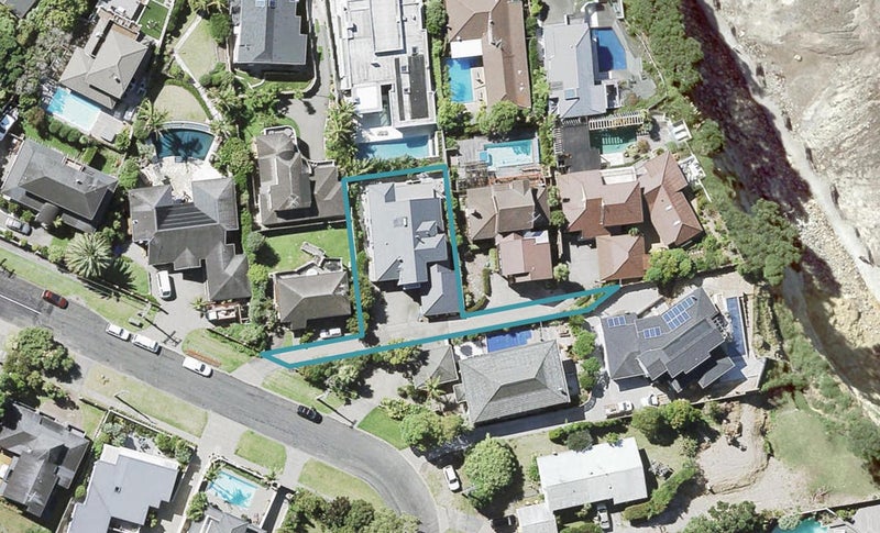 55 View Road, Campbells Bay, Auckland - Carousel 1