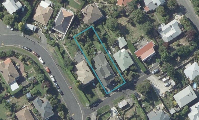 16 Dacre Court, Clyde Hill, Dunedin - Carousel 1