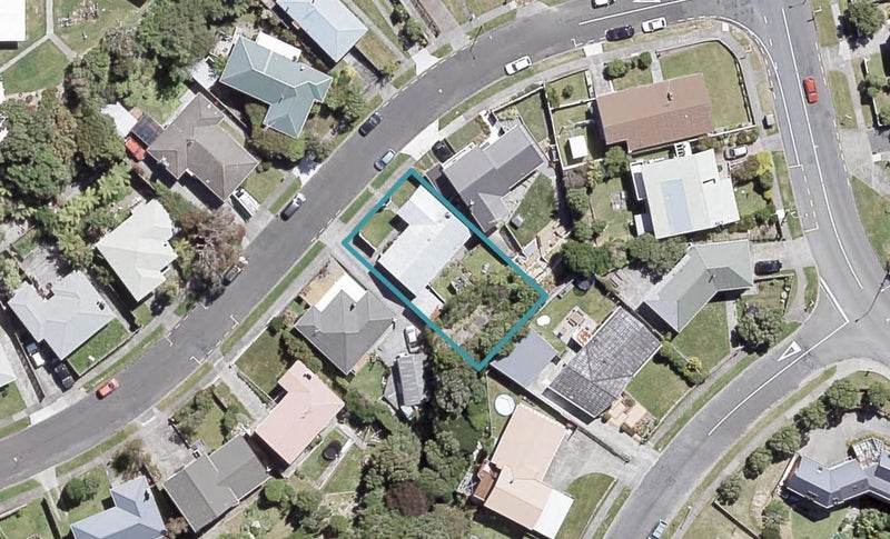 3 Barberry Grove, Maungaraki, Lower Hutt - Carousel 1