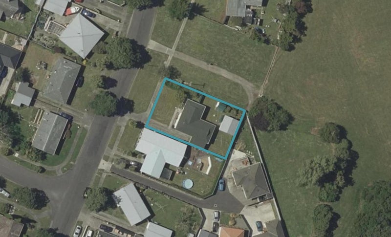 21 Robinson Crescent, Westbrook, Palmerston North - Carousel 1