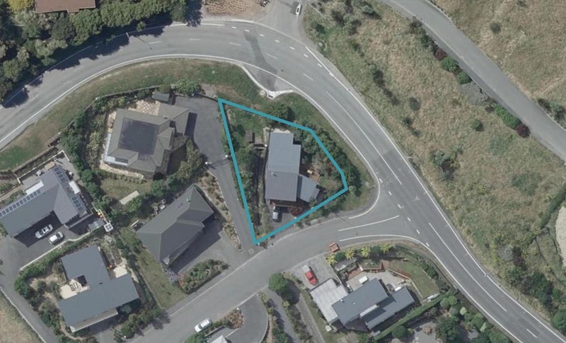 2 Mariners Cove, Cass Bay, Lyttelton - Carousel 1