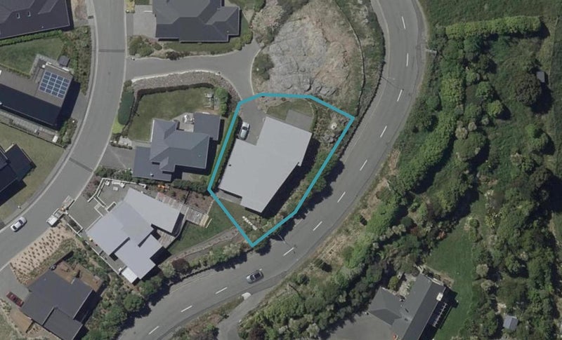 10 Old Barrow Heights, Huntsbury, Christchurch - Carousel 1