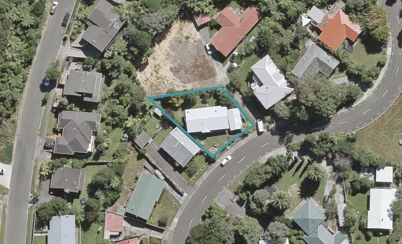53 Park Road, Belmont, Lower Hutt - Carousel 1