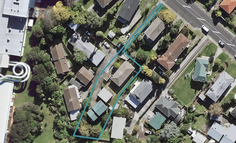 2/63 Bentley Avenue, Glenfield, Auckland - Carousel 1