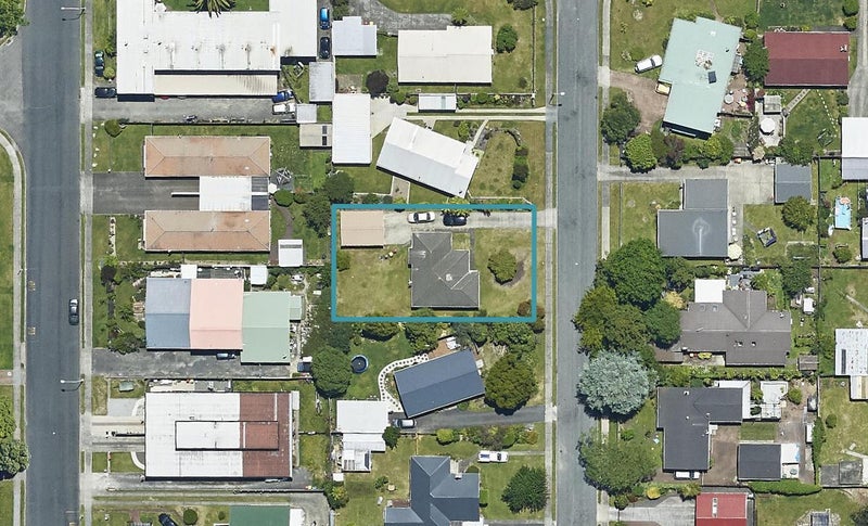 5 Barron Crescent, Fenton Park, Rotorua - Carousel 1