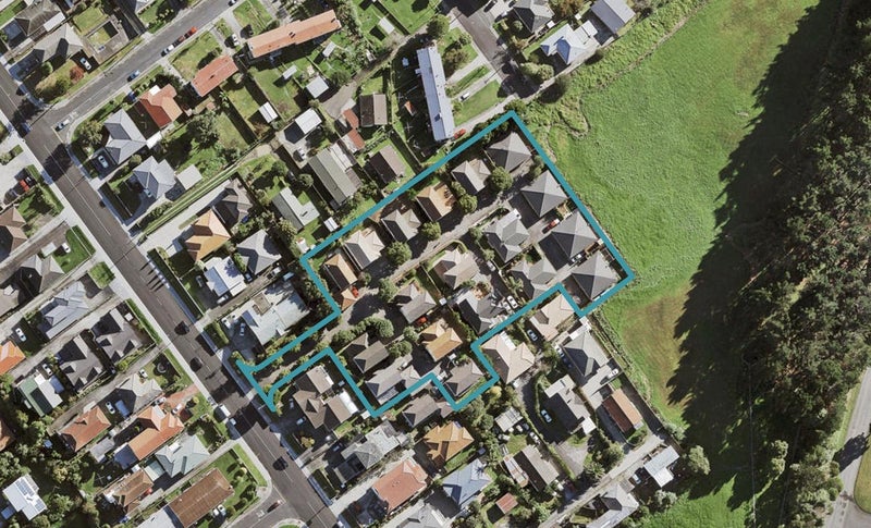 2 Amazon Parade, Mount Roskill, Auckland - Carousel 1