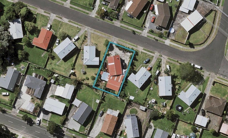 36 Darnell Crescent, Clover Park, Auckland - Carousel 1
