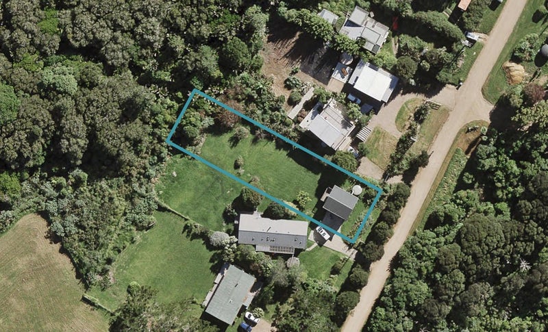 134 Trig Hill Road, Onetangi, Waiheke Island - Carousel 1