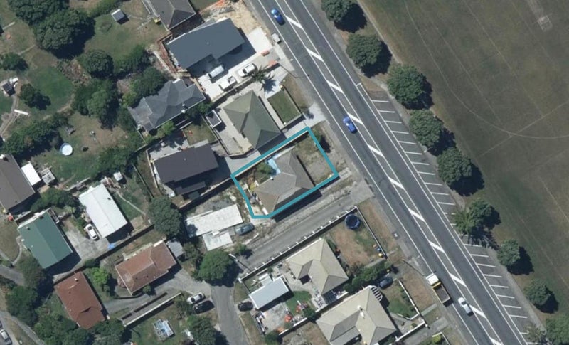 124 Main Road, Titahi Bay, Porirua - Carousel 1