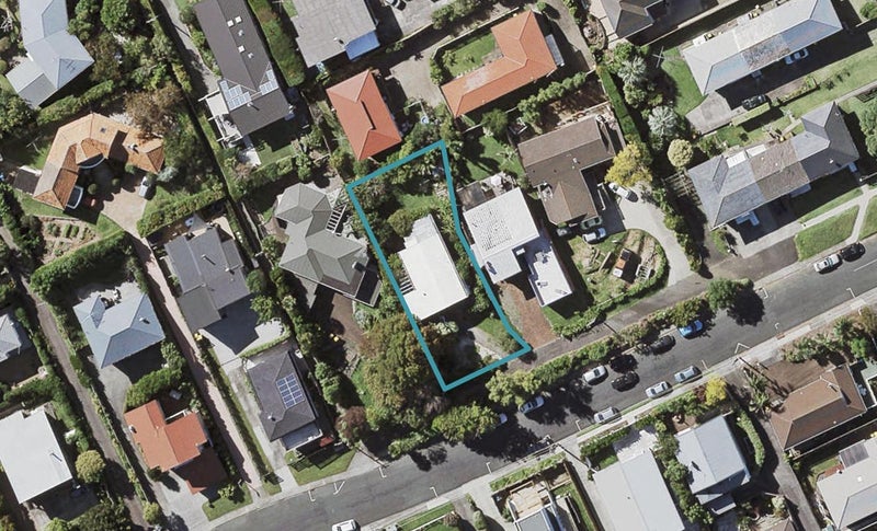7 Wolsley Avenue, Milford, Auckland - Carousel 1