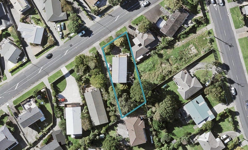 5 Gills Road, Bucklands Beach, Auckland - Carousel 1