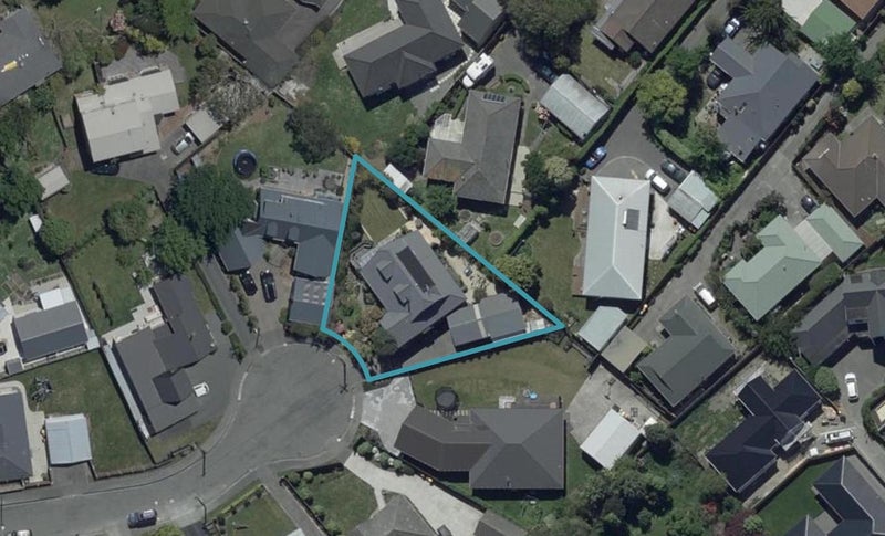 12 Bushby Place, Bryndwr, Christchurch - Carousel 1