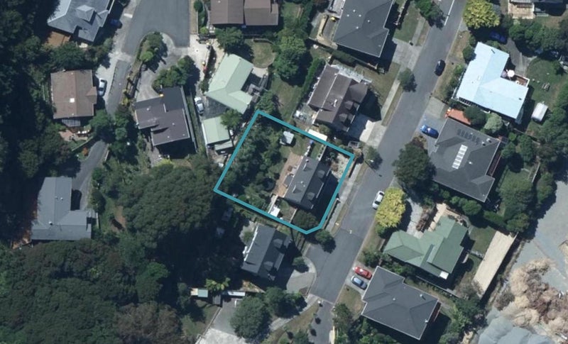 8 Ration Lane, Whitby, Porirua - Carousel 1