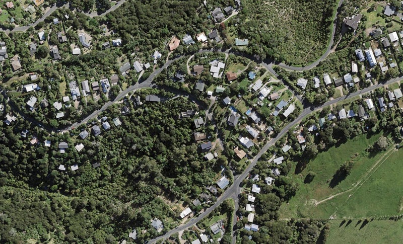 27 Karaka Road, Oneroa, Waiheke Island - Carousel 1