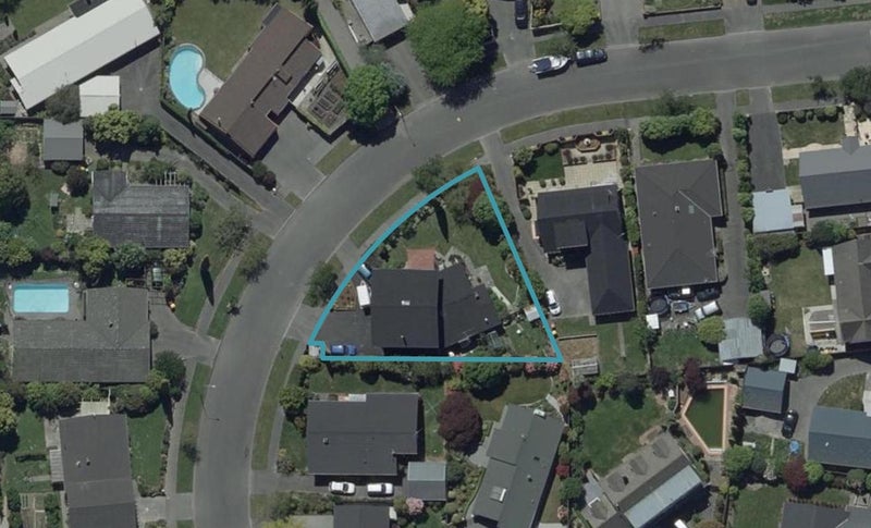 7 Rutherglen Avenue, Ilam, Christchurch - Carousel 1