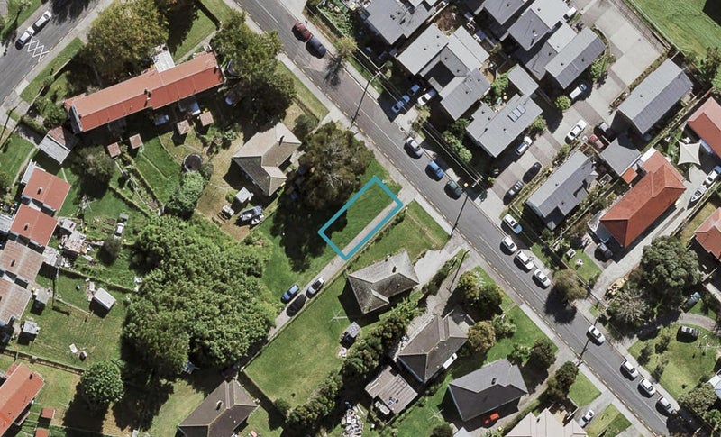 77 Tonar Street, Northcote, Auckland - Carousel 1