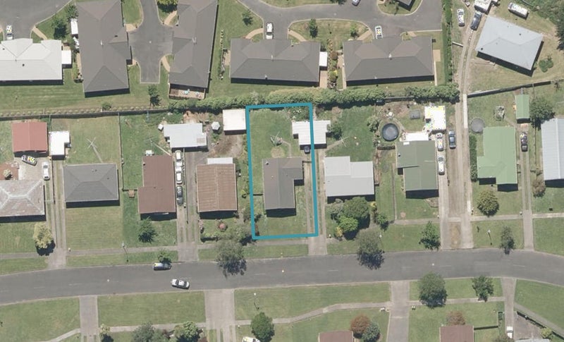39 Hackett Street, Whanganui East, Whanganui - Carousel 1