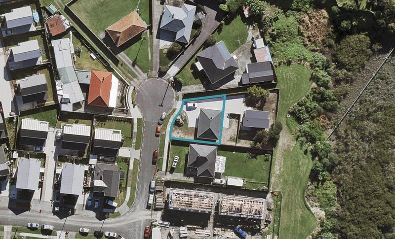 21 Clements Street, Otahuhu, Auckland - Carousel 1