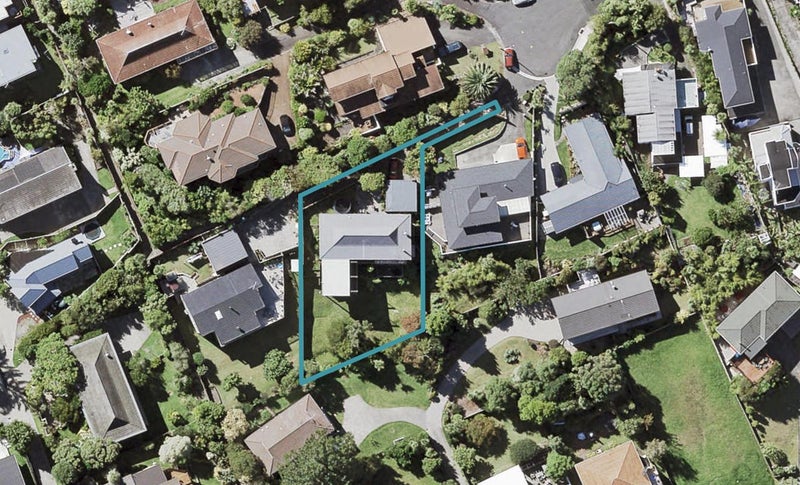 38 Jellicoe Road, Murrays Bay, Auckland - Carousel 1