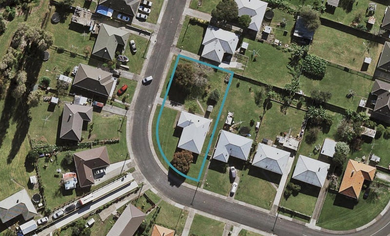 19 Firth Crescent, Otara, Auckland - Carousel 1