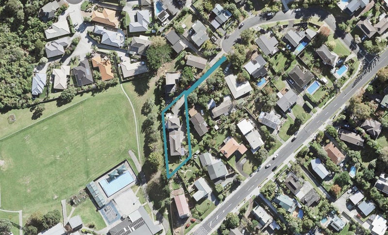 2/14 Thelma Crescent, Torbay, Auckland - Carousel 1