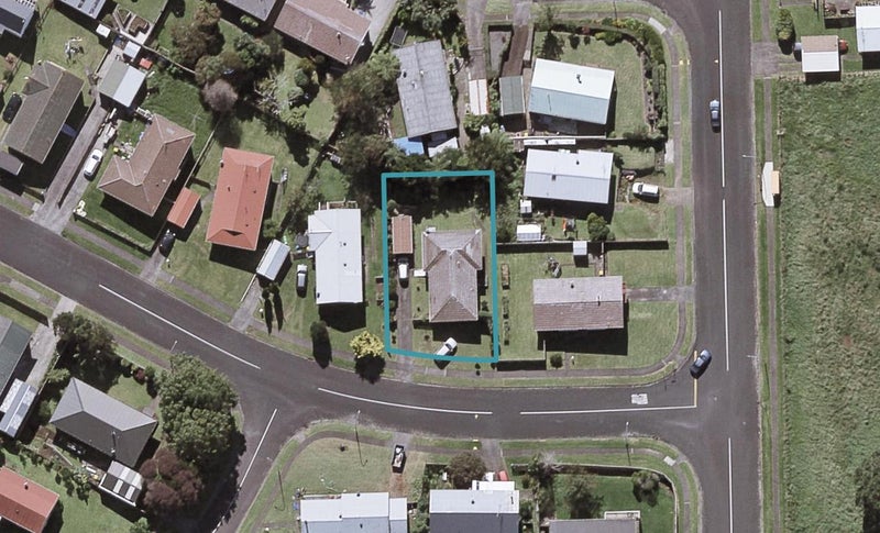 37 Kauri Street, Merrilands, New Plymouth - Carousel 1