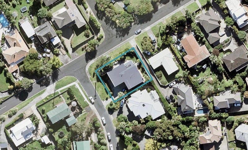 2 Ringwood Street, Torbay, Auckland - Carousel 1