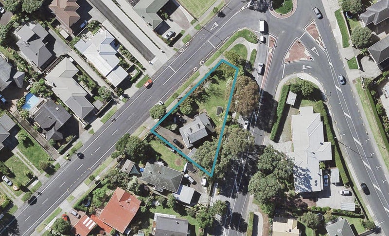 2 Bradbury Road, Botany Downs, Auckland - Carousel 1
