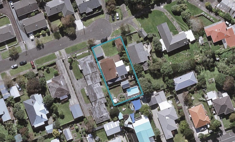 16 Rawhiti Street, Vogeltown, New Plymouth - Carousel 1