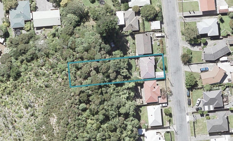 14 Sunny Grove, Wainuiomata, Lower Hutt - Carousel 1