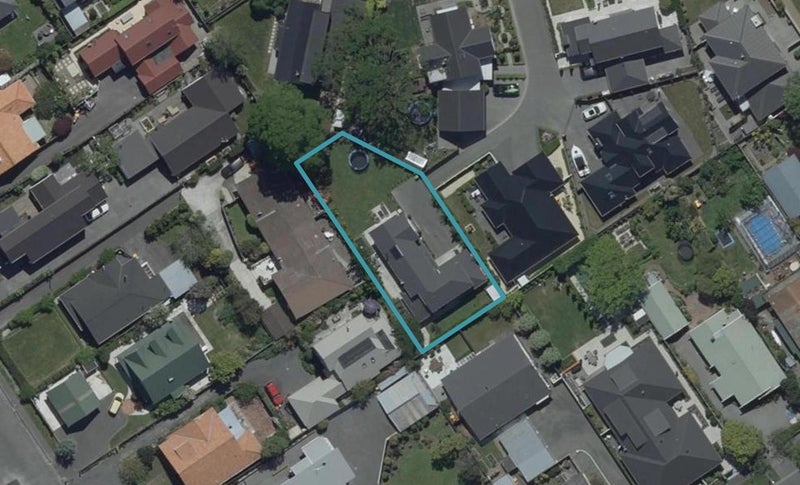 12 Nightingale Place, Papanui, Christchurch - Carousel 1