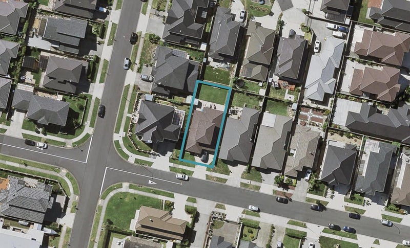 24 Clady Drive, Flat Bush, Auckland - Carousel 1