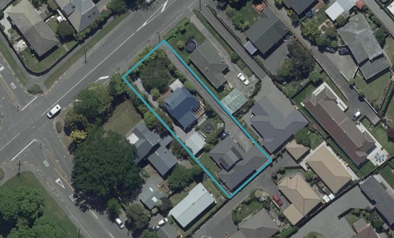 2/115 Aorangi Road, Bryndwr, Christchurch - Carousel 1
