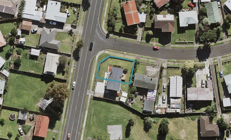 1 Lachlan Place, Favona, Auckland - Carousel 1