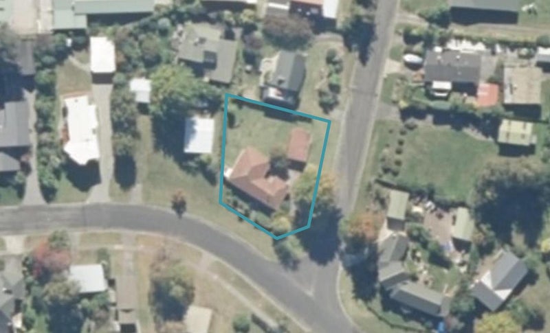 16 Kenrigg Road East, Kinloch, Taupō - Carousel 1