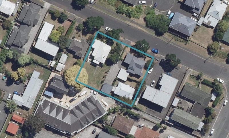 3/5 Dyer Street, Whitiora, Hamilton - Carousel 1